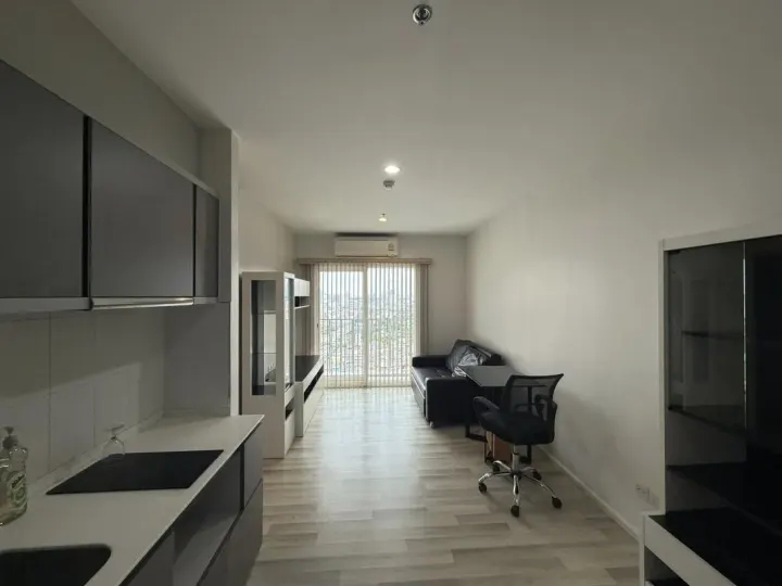 Property photos for The Key Sathorn - Charoenraj