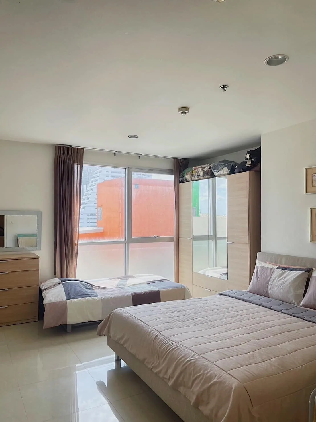 Property photos for Noble Lite