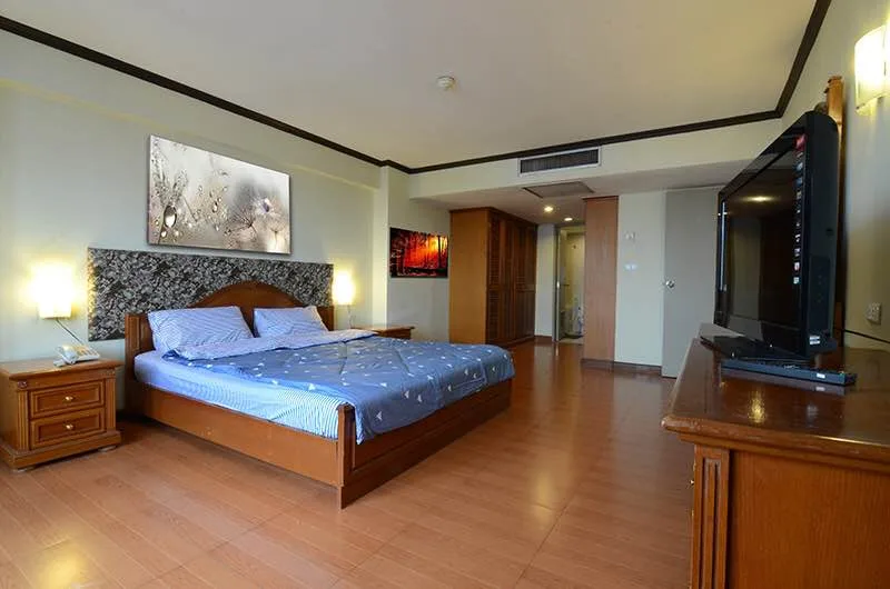 Property photos for Omni Tower Sukhumvit Nana