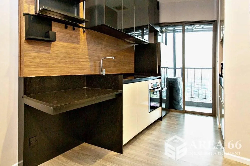 Property photos for The Room Sathorn - St.Louis