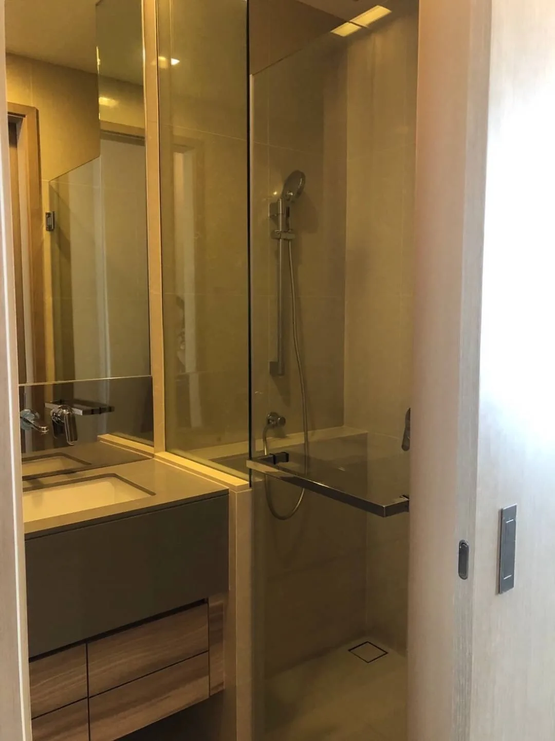 Property photos for The Esse Asoke