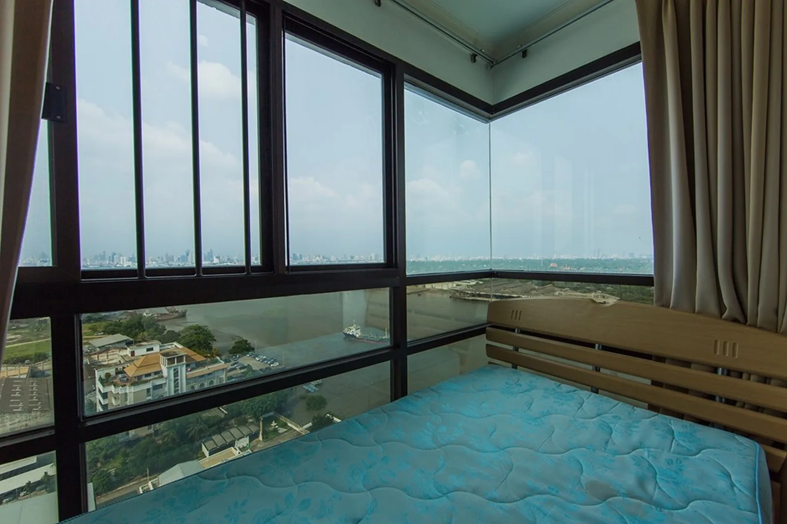 Property photos for Lumpini Place Narathiwas - Chaopraya