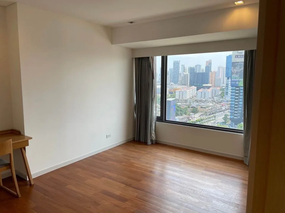 Property photos for Amanta Lumpini