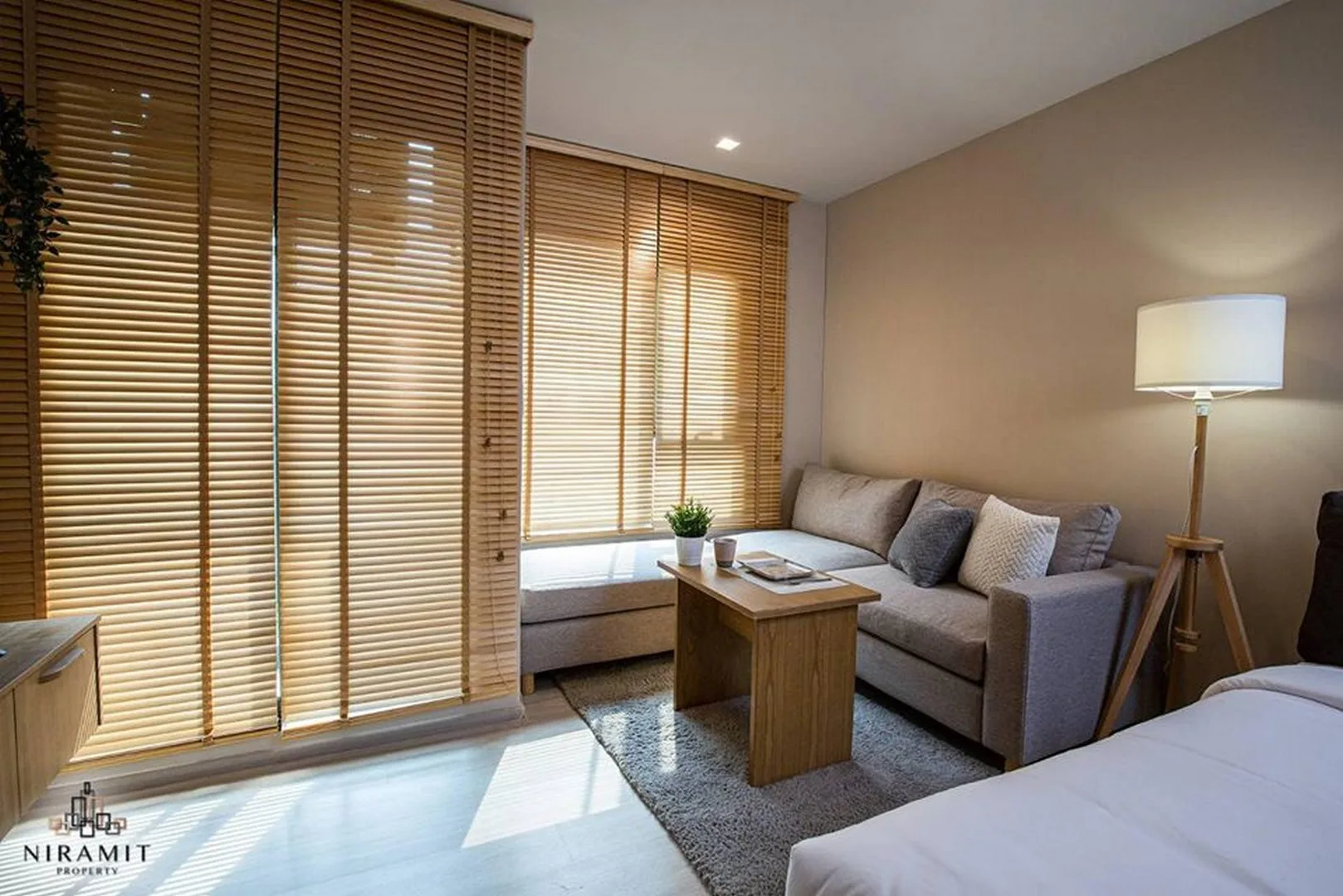 Property photos for Life One Wireless