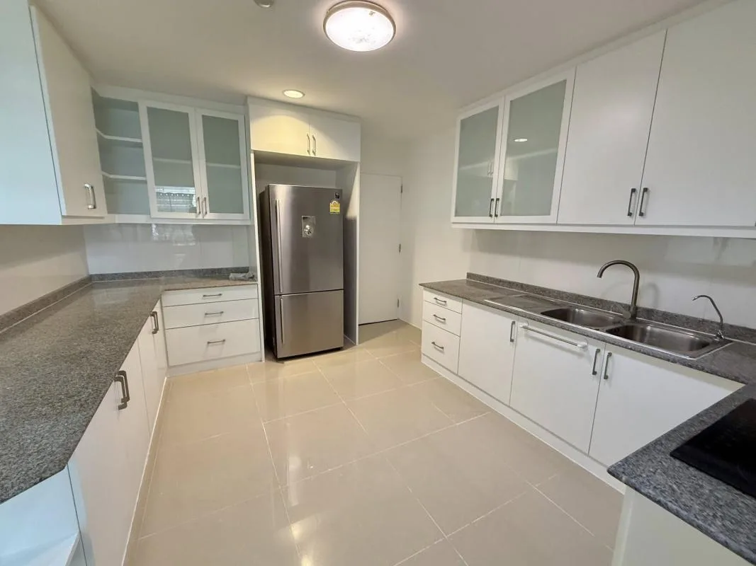 Property photos for D.S. Tower 1 Sukhumvit 33