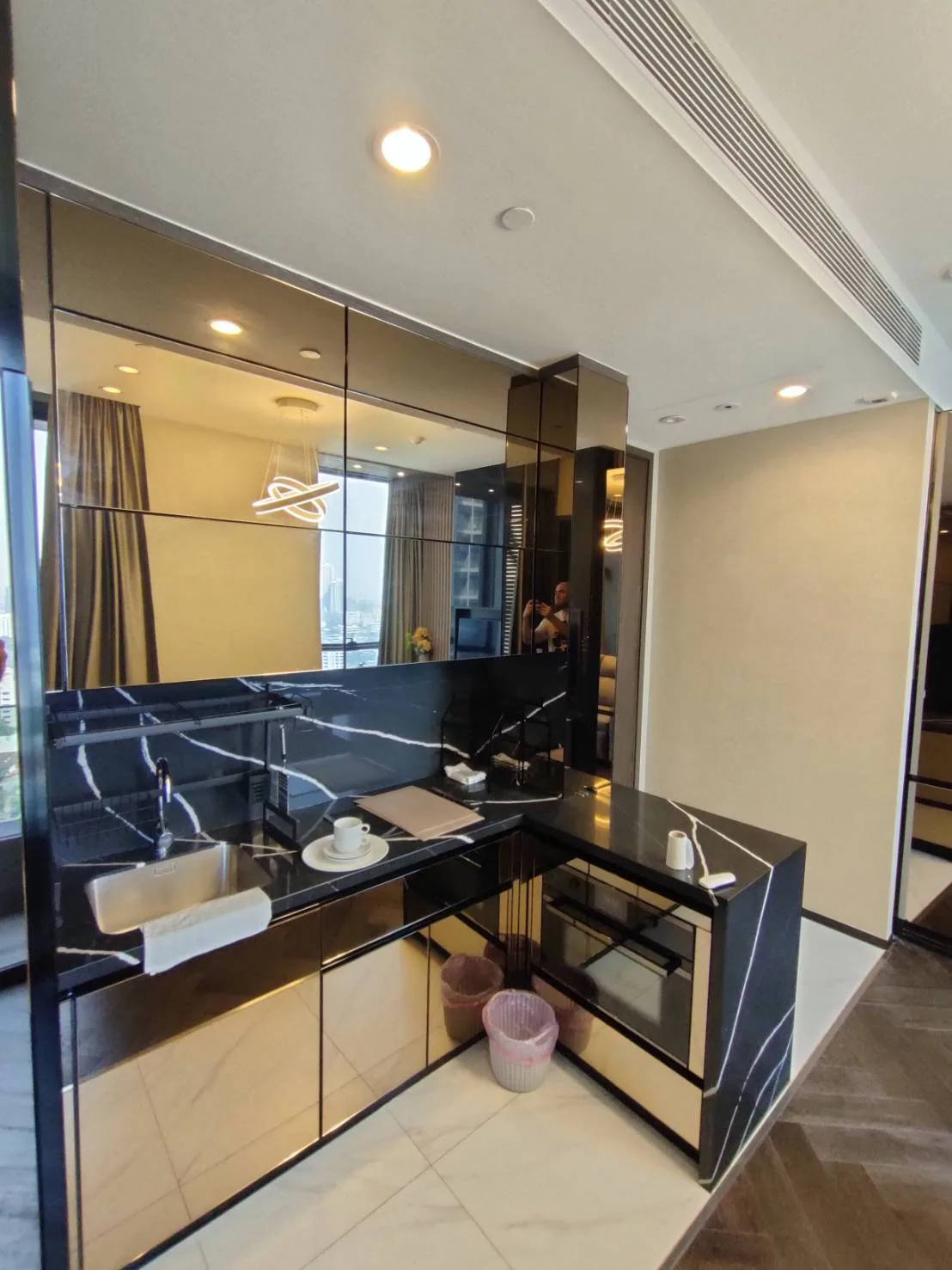 Property photos for The Esse Sukhumvit 36