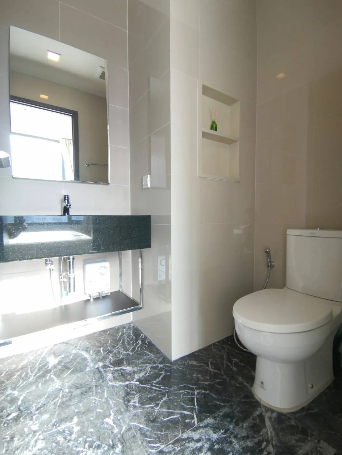 Property photos for Edge Sukhumvit 23