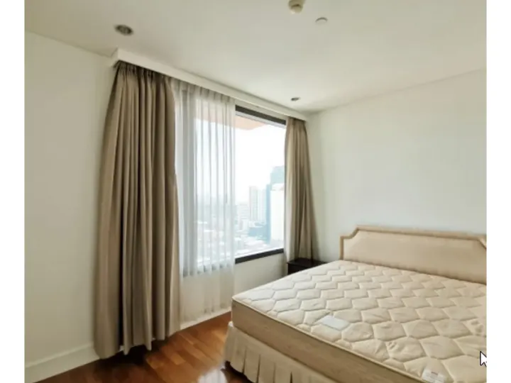 Property photos for Aguston Sukhumvit 22