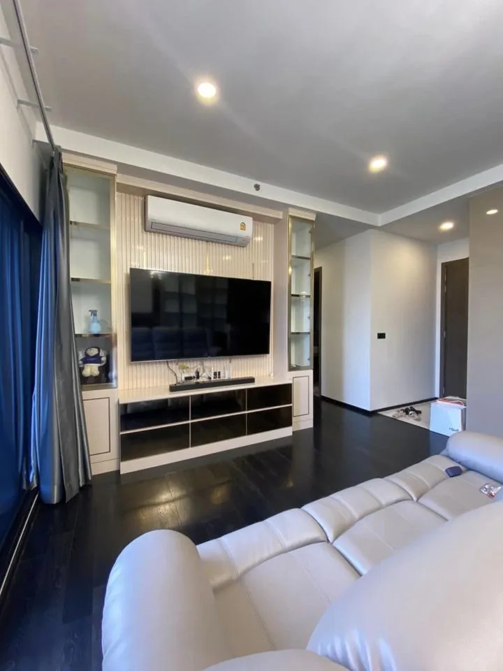 Property photos for Park Origin Thonglor