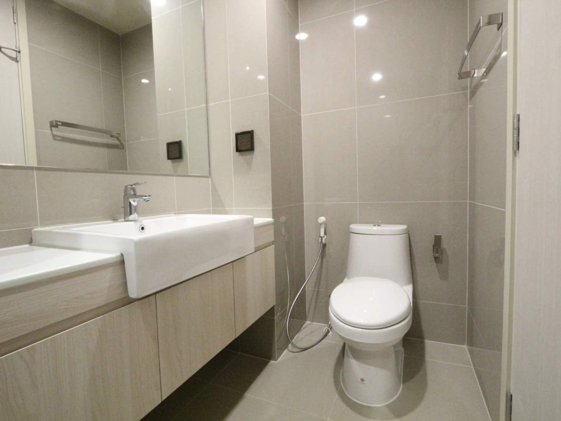 Property photos for Noble Recole