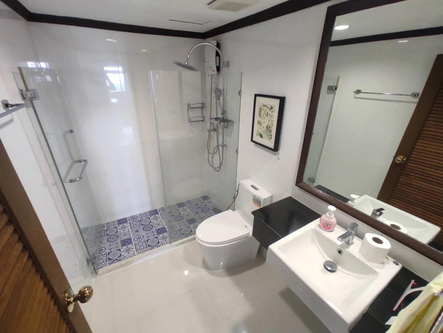 Property photos for Royal Castle
