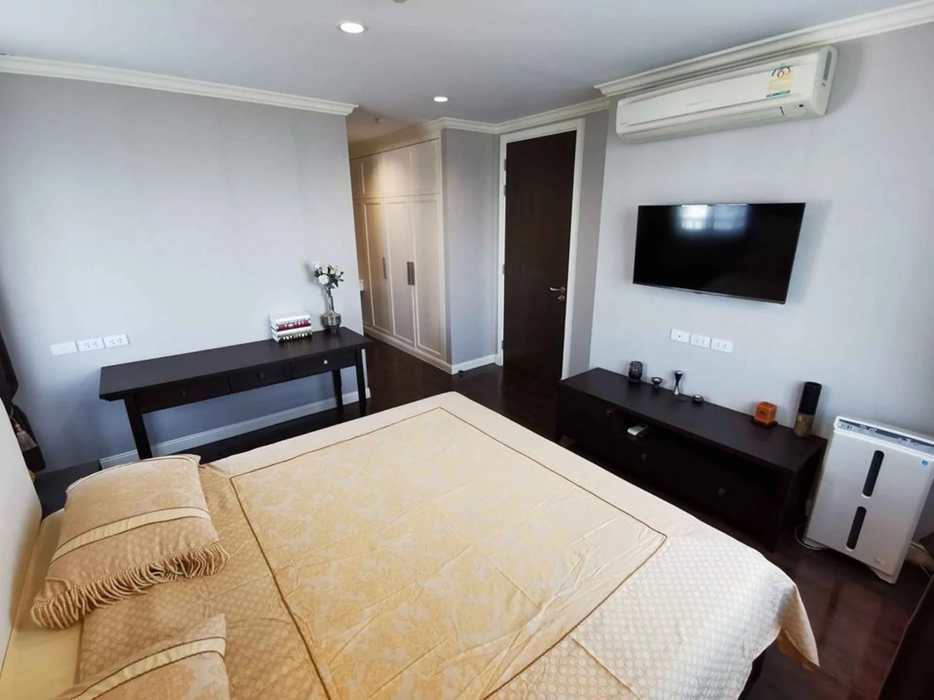Property photos for Leticia Rama 9