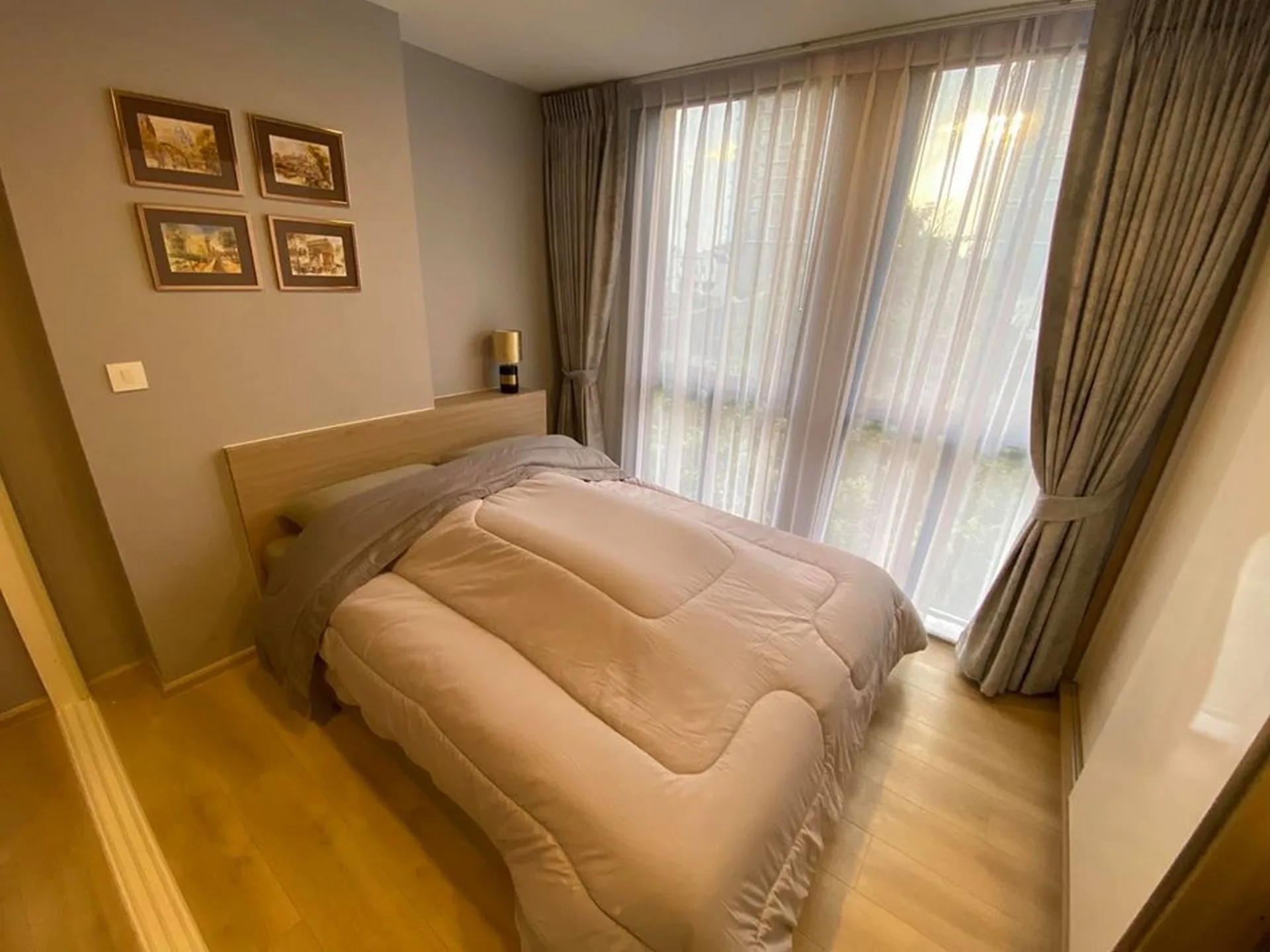 Property photos for Chambers On - nut Station