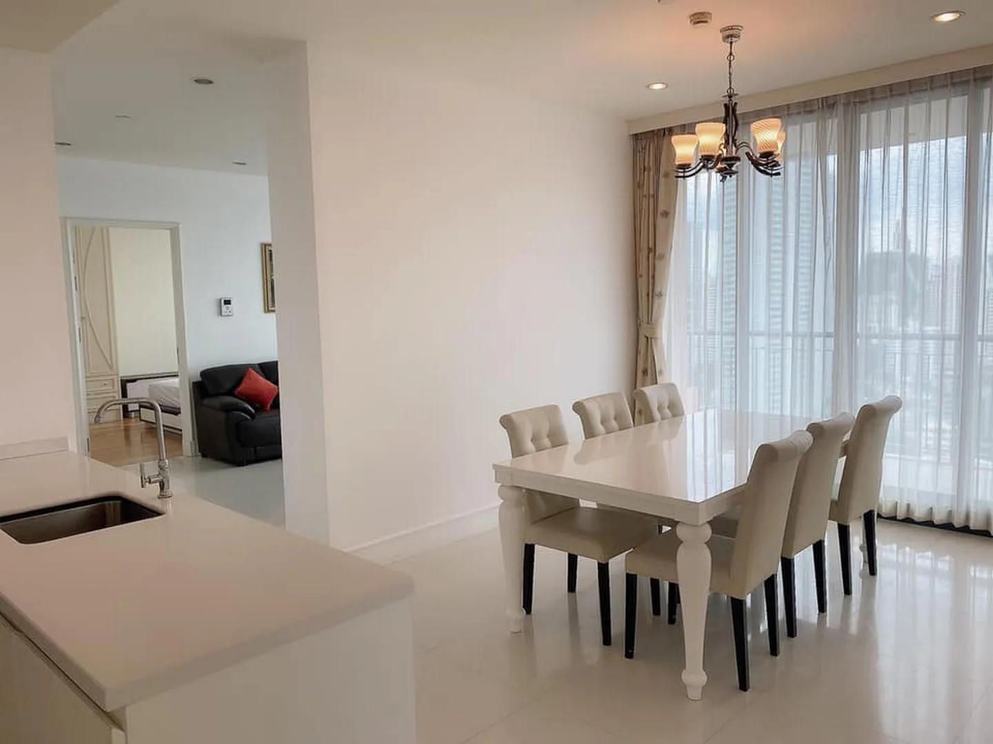 Property photos for Aguston Sukhumvit 22