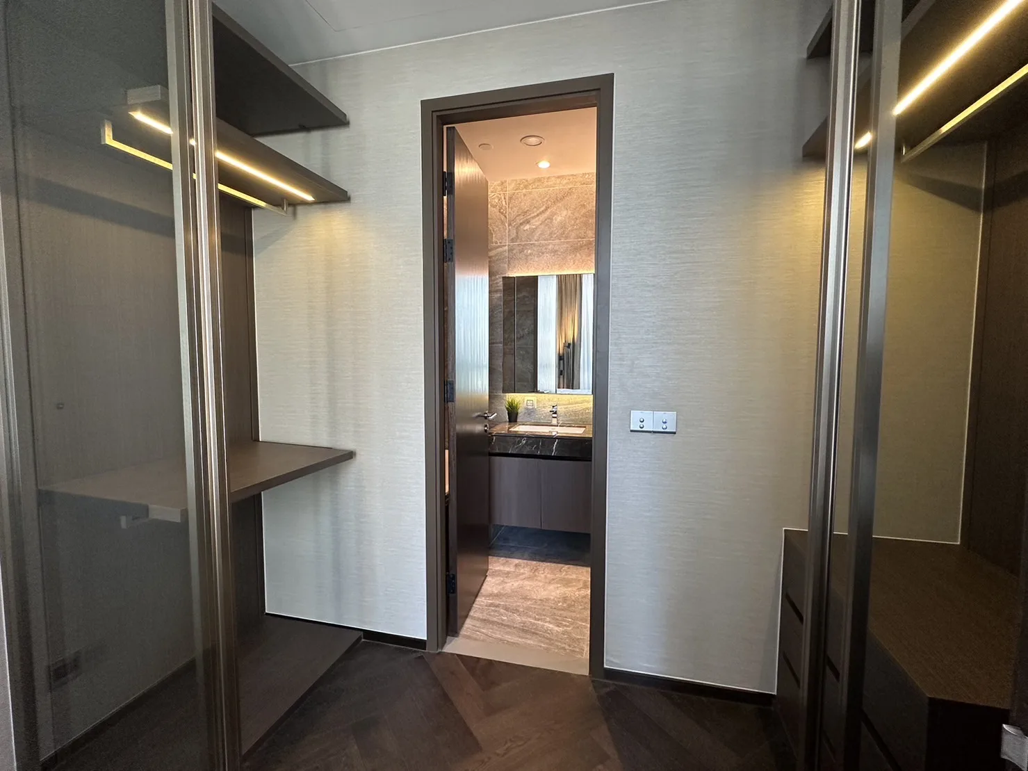 Property photos for The Esse Sukhumvit 36