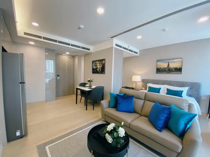 Property photos for Siamese Exclusive Queens