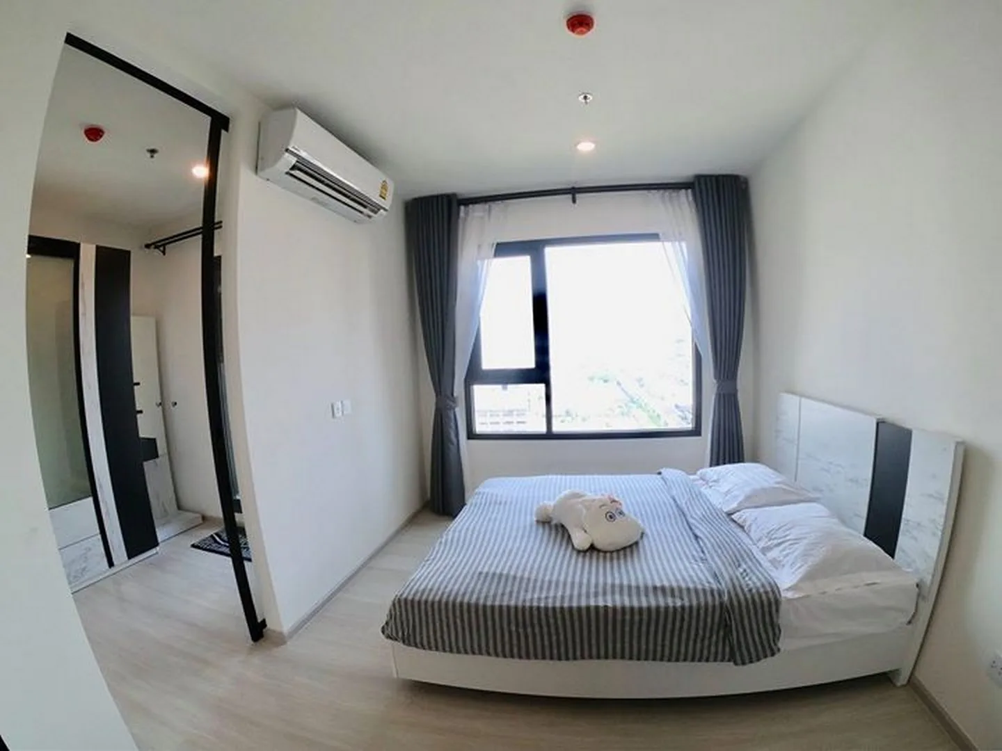 Property photos for Life Asoke
