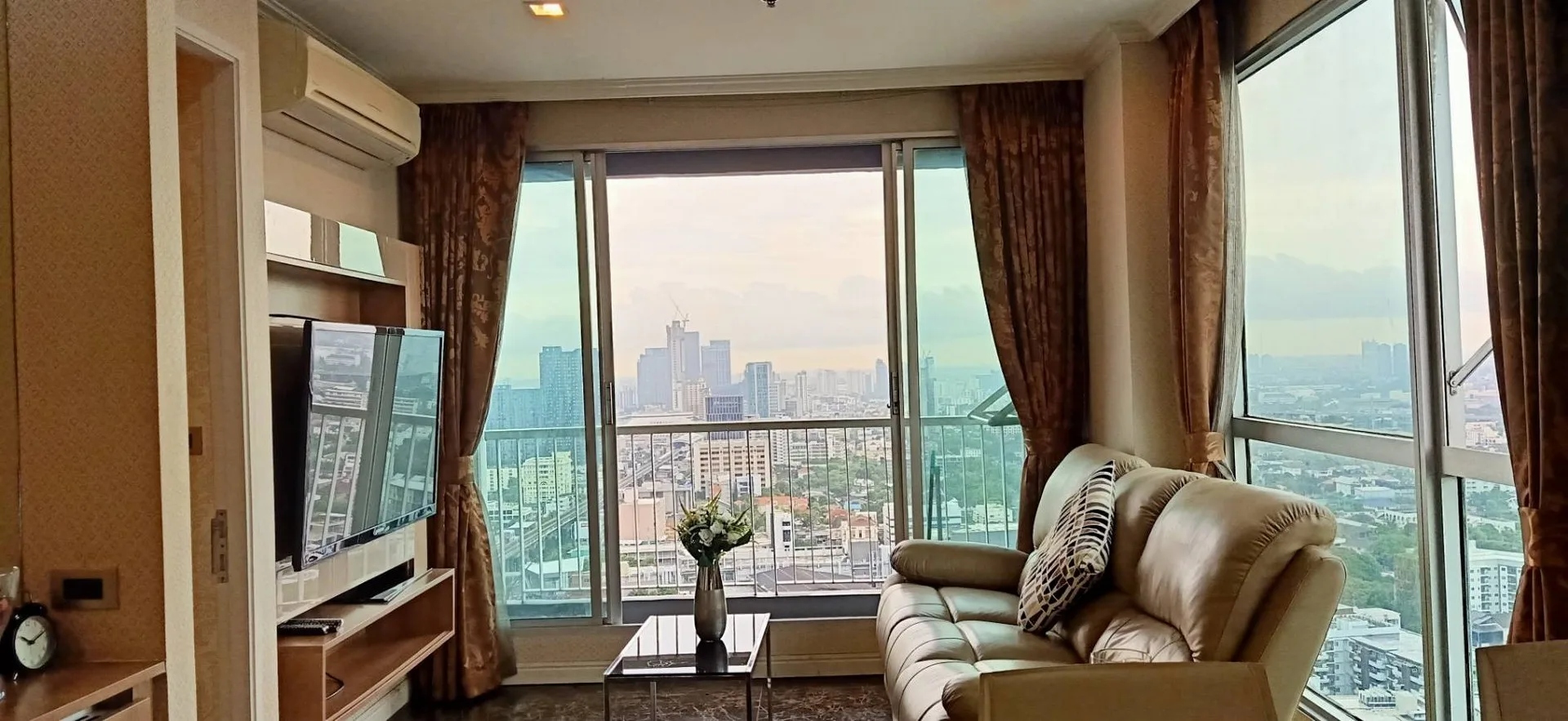 Property photos for Rhythm Sukhumvit 50