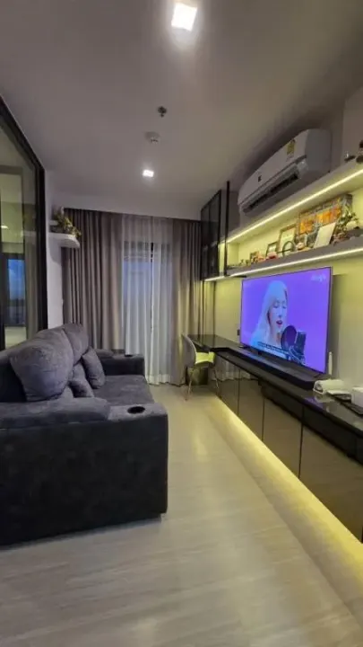 Property photos for Life Sathorn Sierra