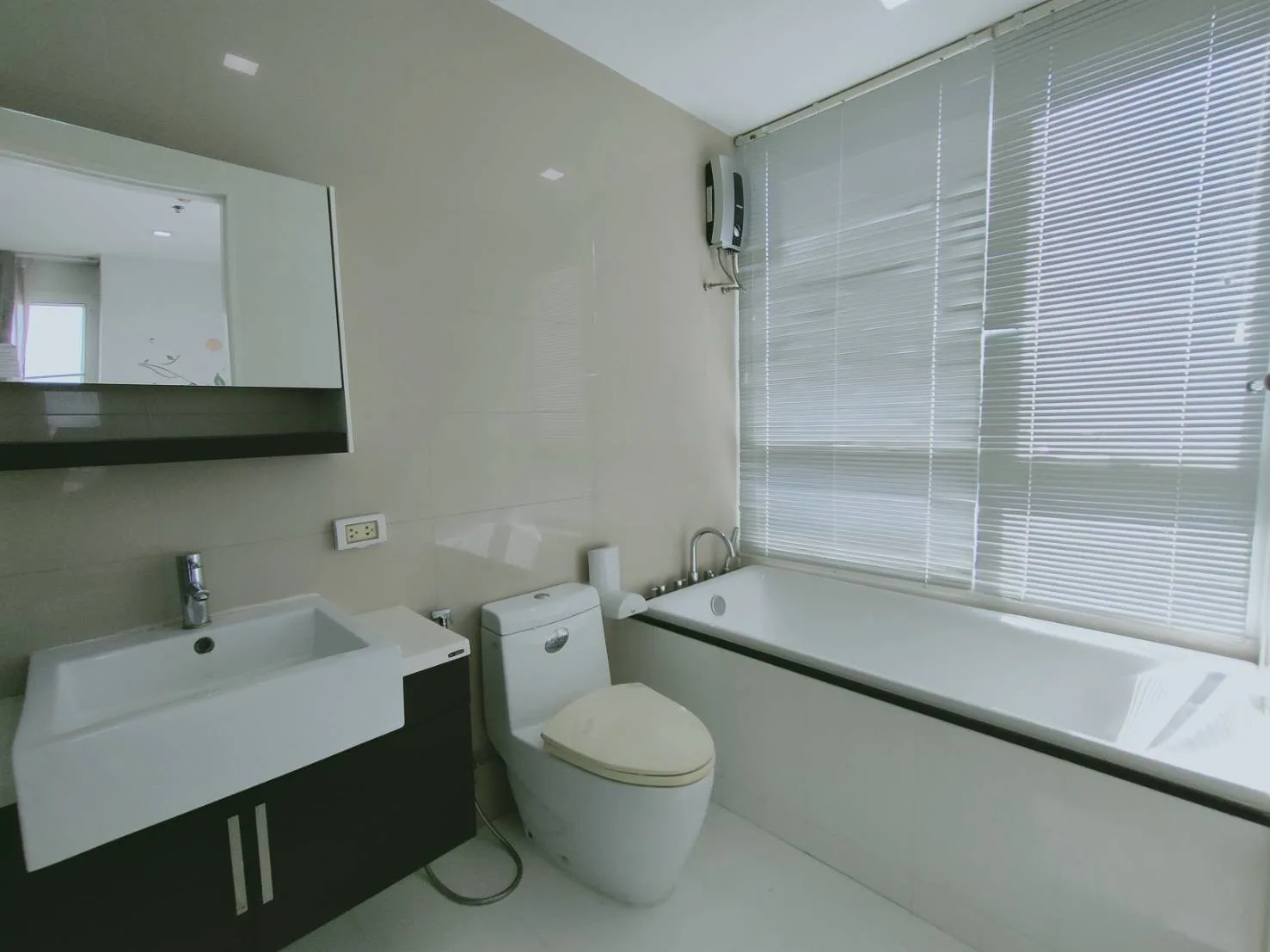 Property photos for The Bloom Sukhumvit 71