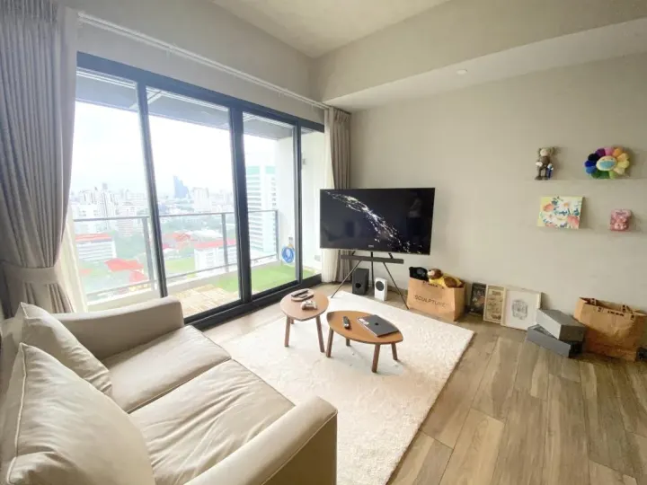 Property photos for The Lofts Asoke
