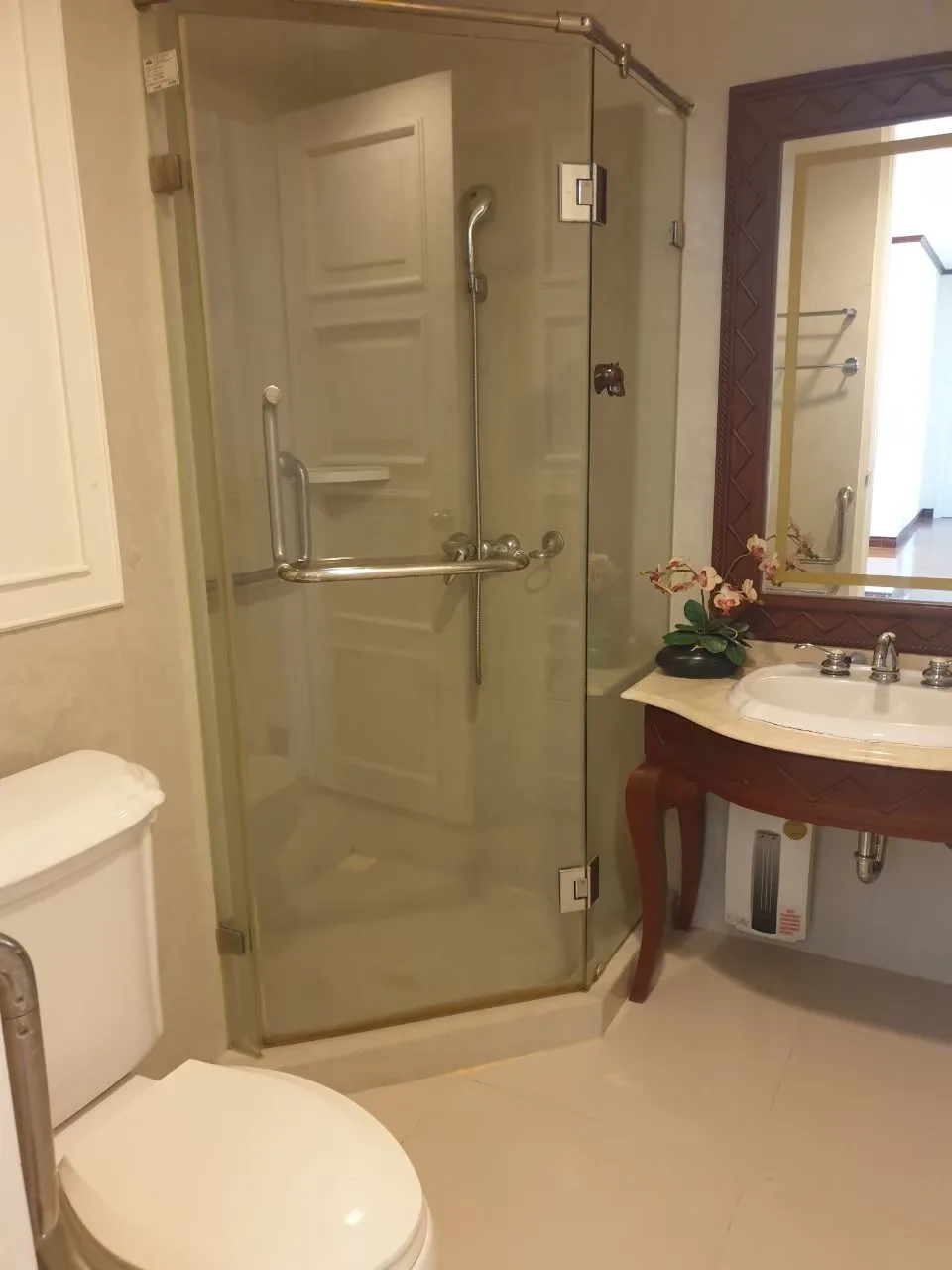 Property photos for The Bangkok Sukhumvit 43