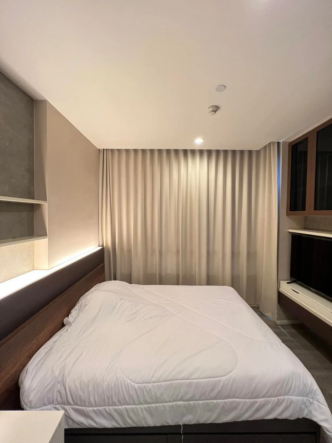 Property photos for The Room Sukhumvit 69