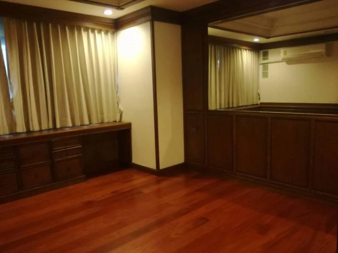 Property photos for Tower Park