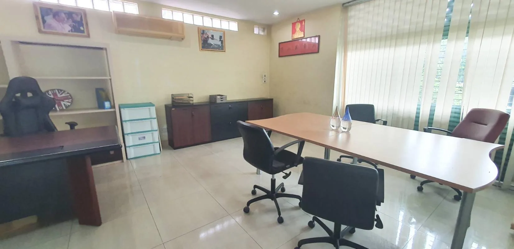 Property photos for Office Charoen Rat 7
