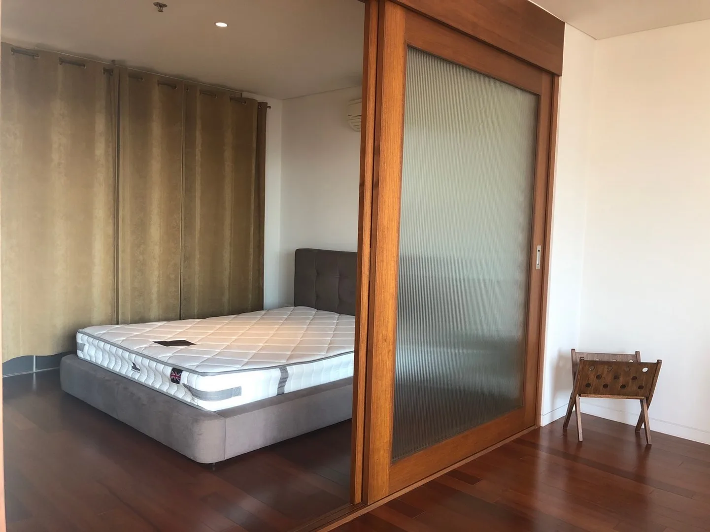 Property photos for Hansar Rajdamri
