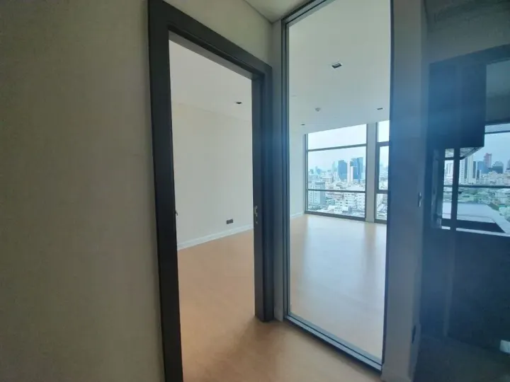 Property photos for The Room Charoenkrung 30