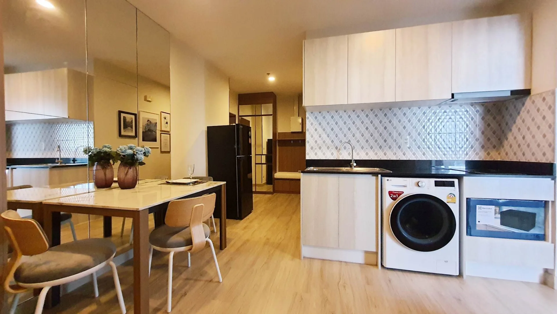 Property photos for Vista Garden
