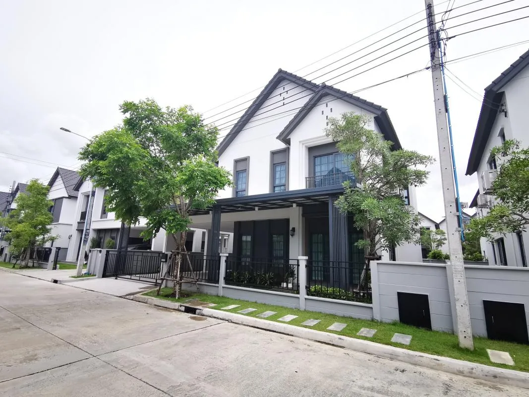 Property photos for Centro Bangna - Km.7
