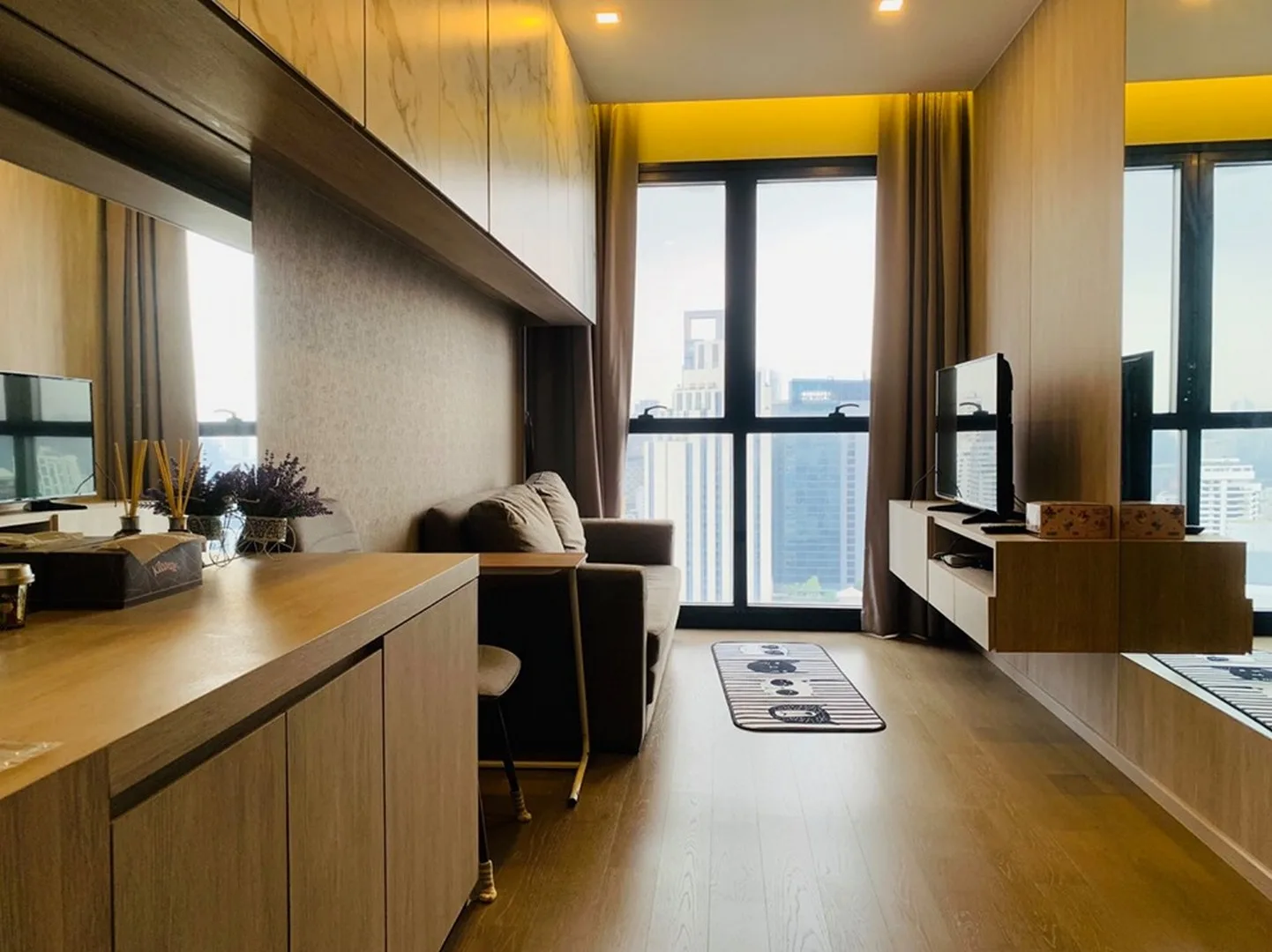 Property photos for Ashton Asoke