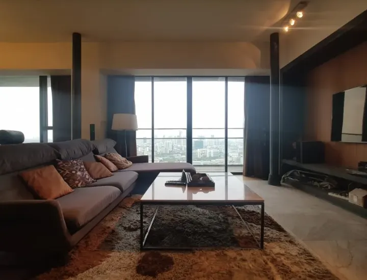 Property photos for The Met