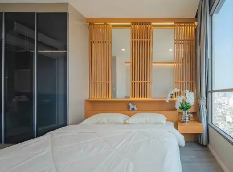 Property photos for The Room Sathorn - St.Louis