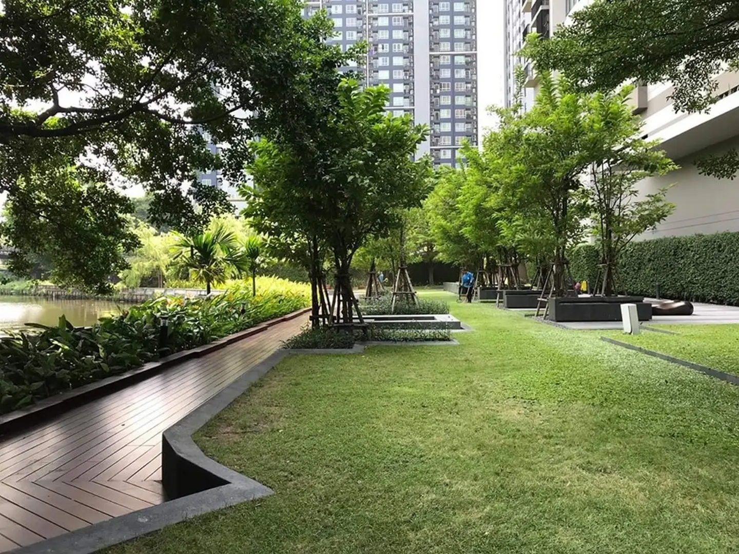 Property photos for Blocs 77