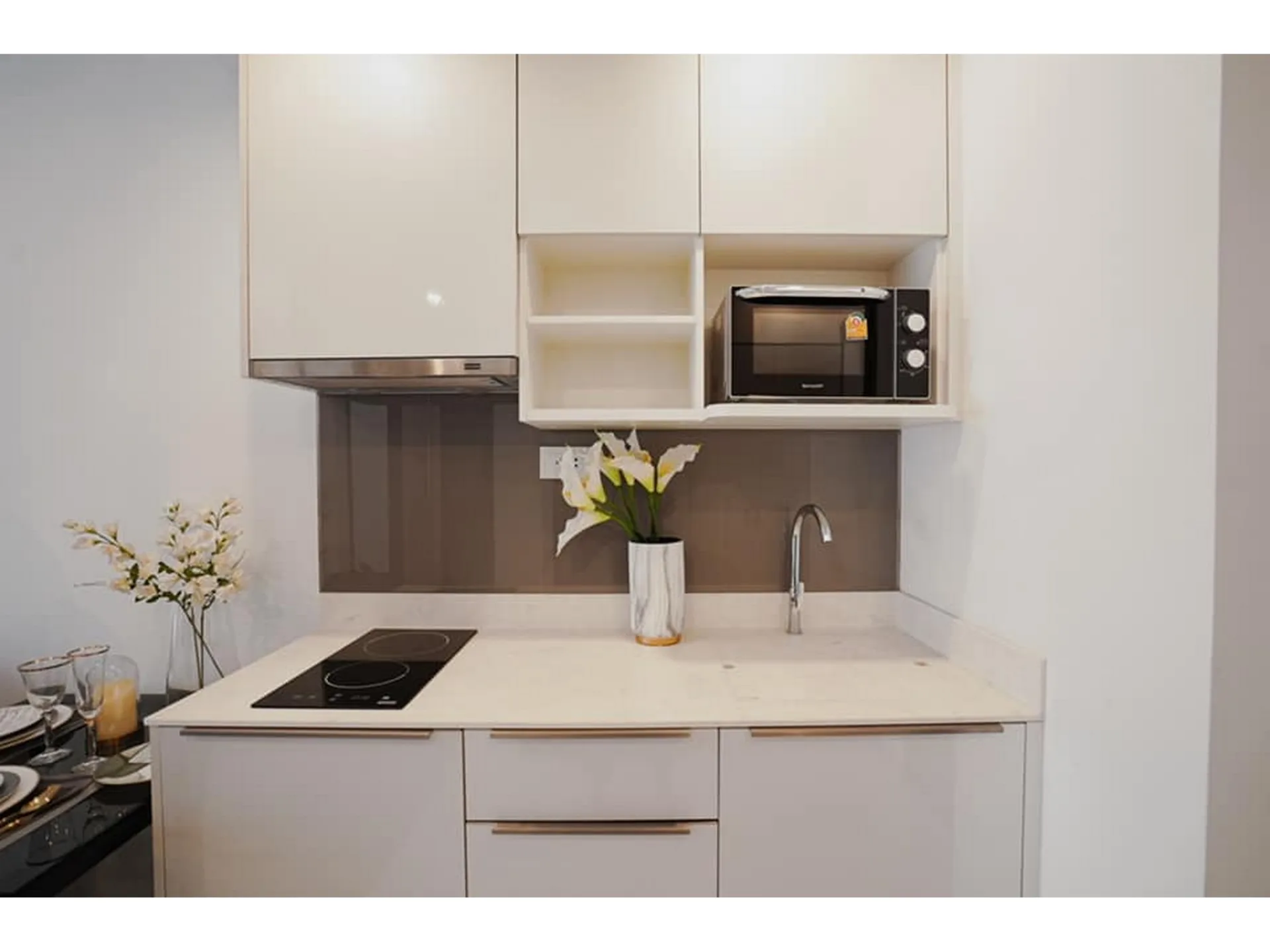 Property photos for IDEO Mobi Sukhumvit 66