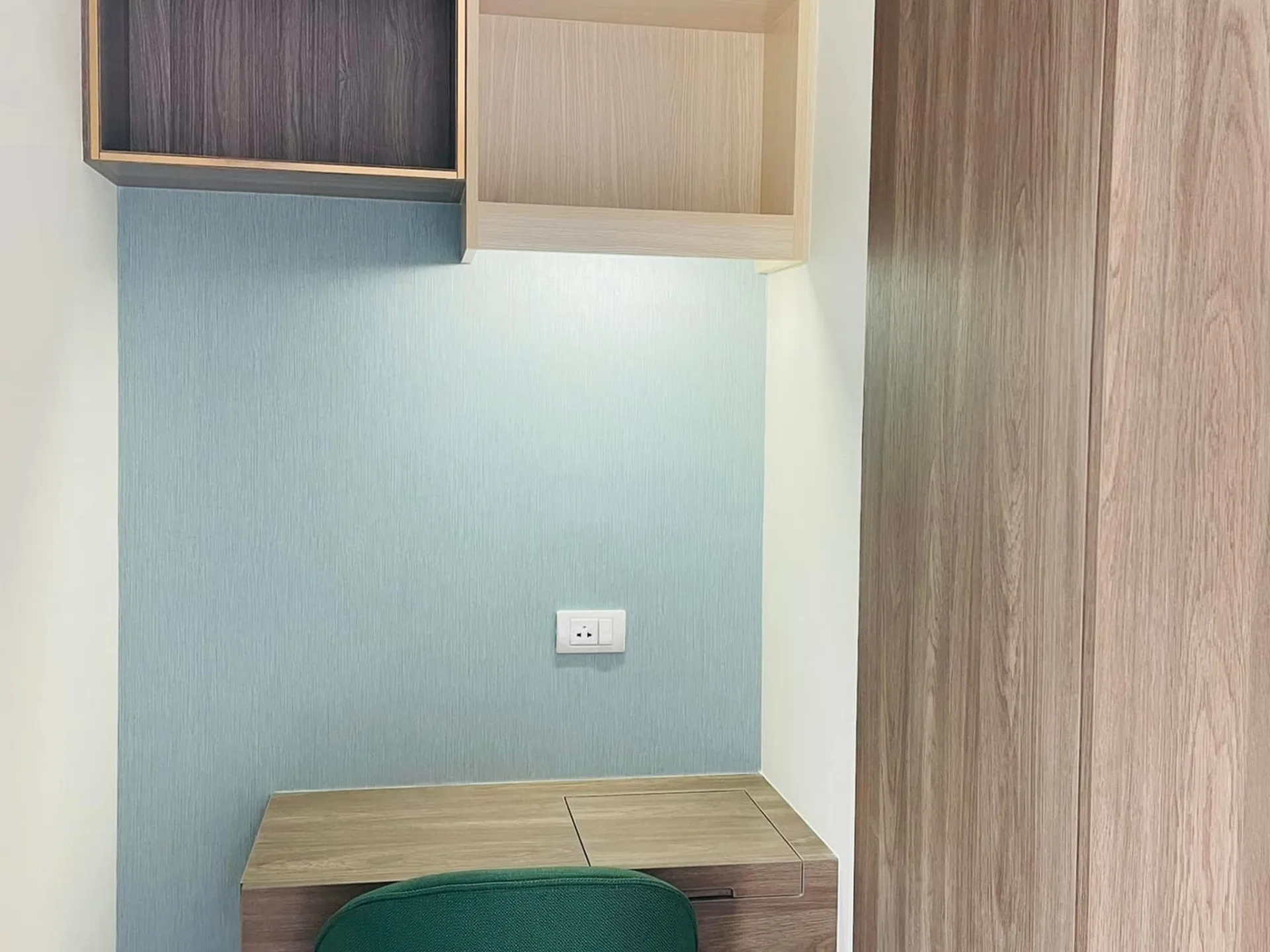 Property photos for THE LINE Phahonyothin Park