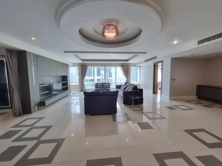 Property photos for Ideal 24