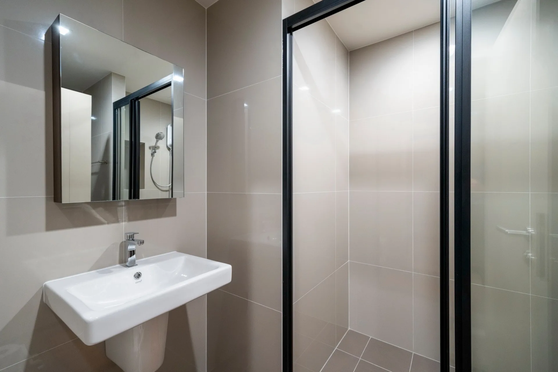 Property photos for The Base Phetchaburi-thonglor