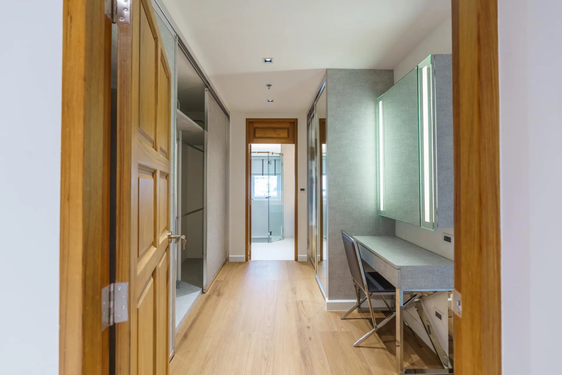 Property photos for 33 Tower