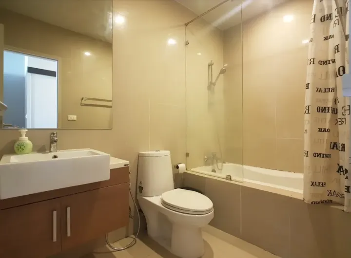 Property photos for Noble Refine