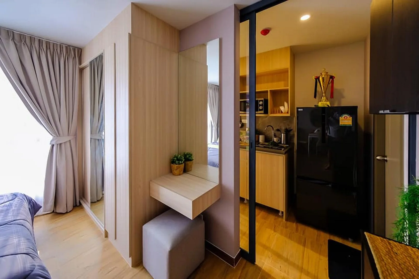 Property photos for IDEO O2