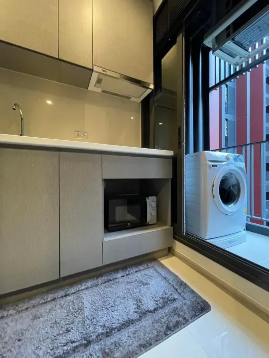 Property photos for Life Asoke Hype