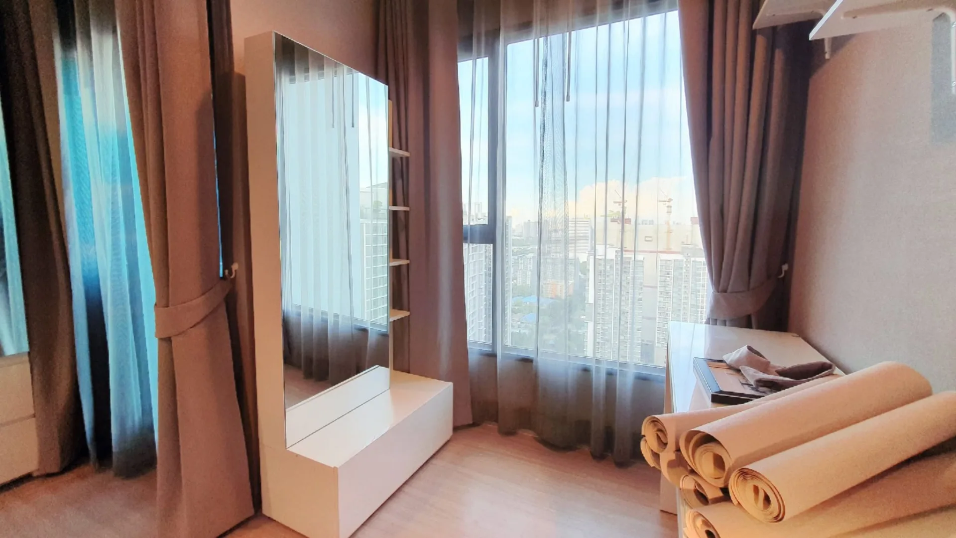 Property photos for LIFE Asoke - Rama 9