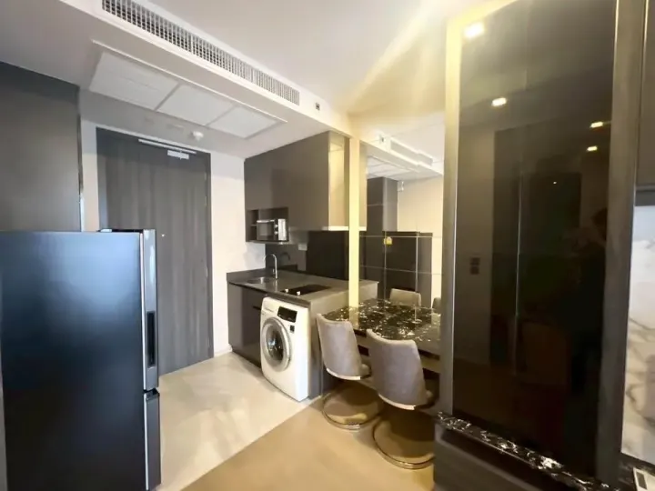 Property photos for Ashton Asoke