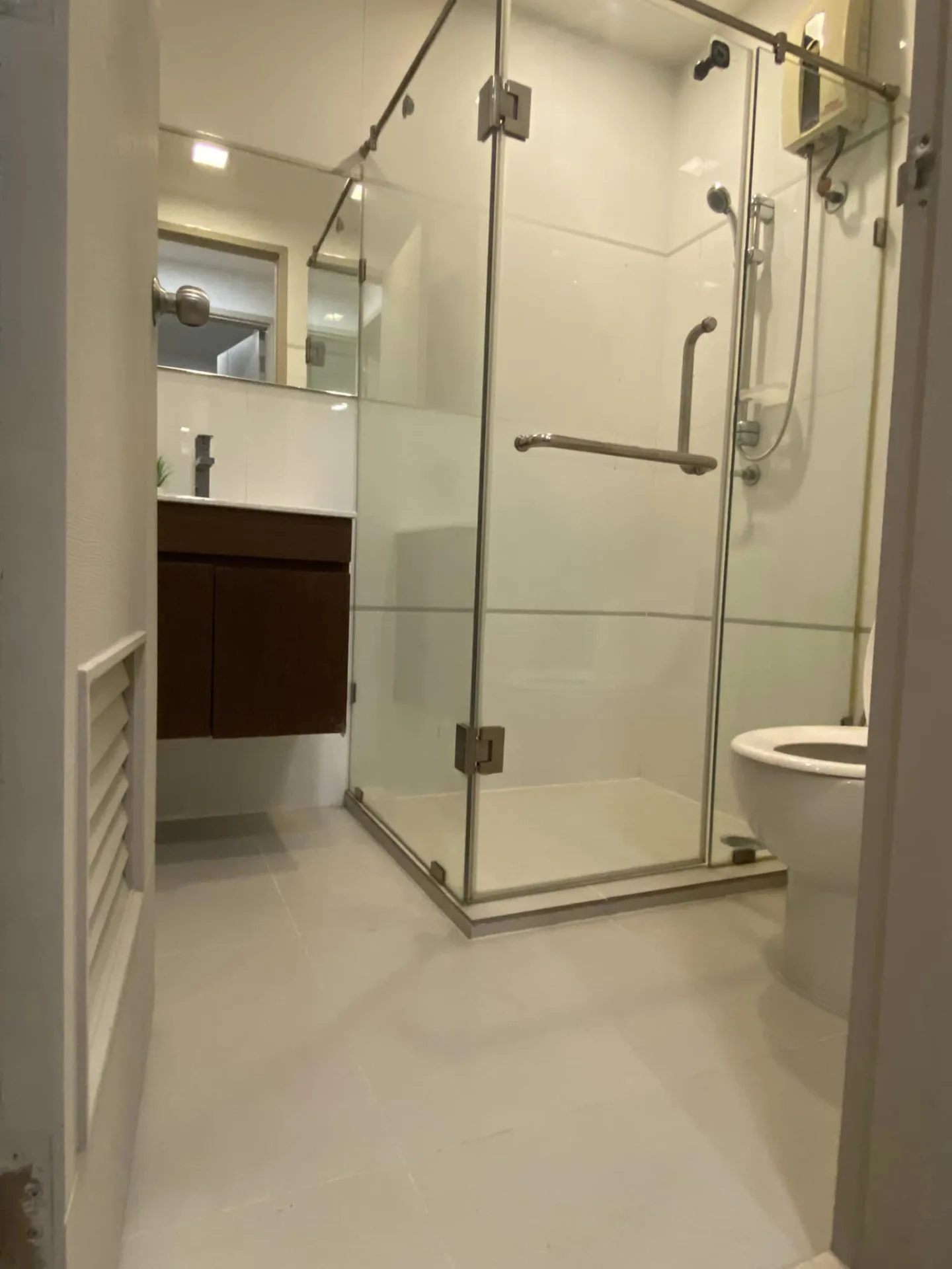 Property photos for Thru Thonglor