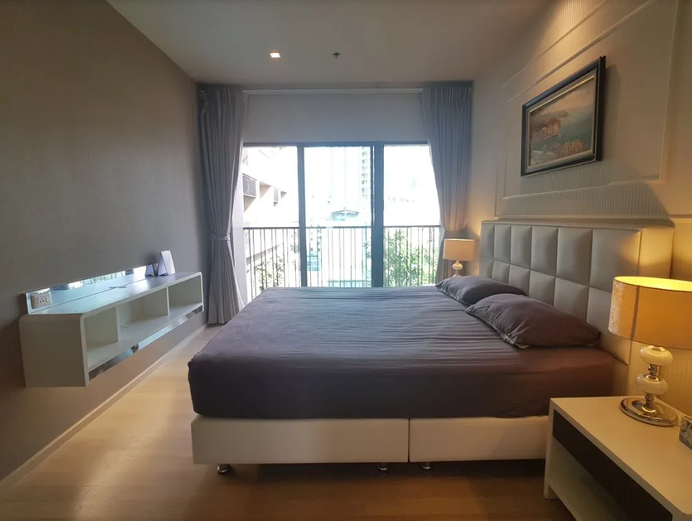Property photos for Noble Refine