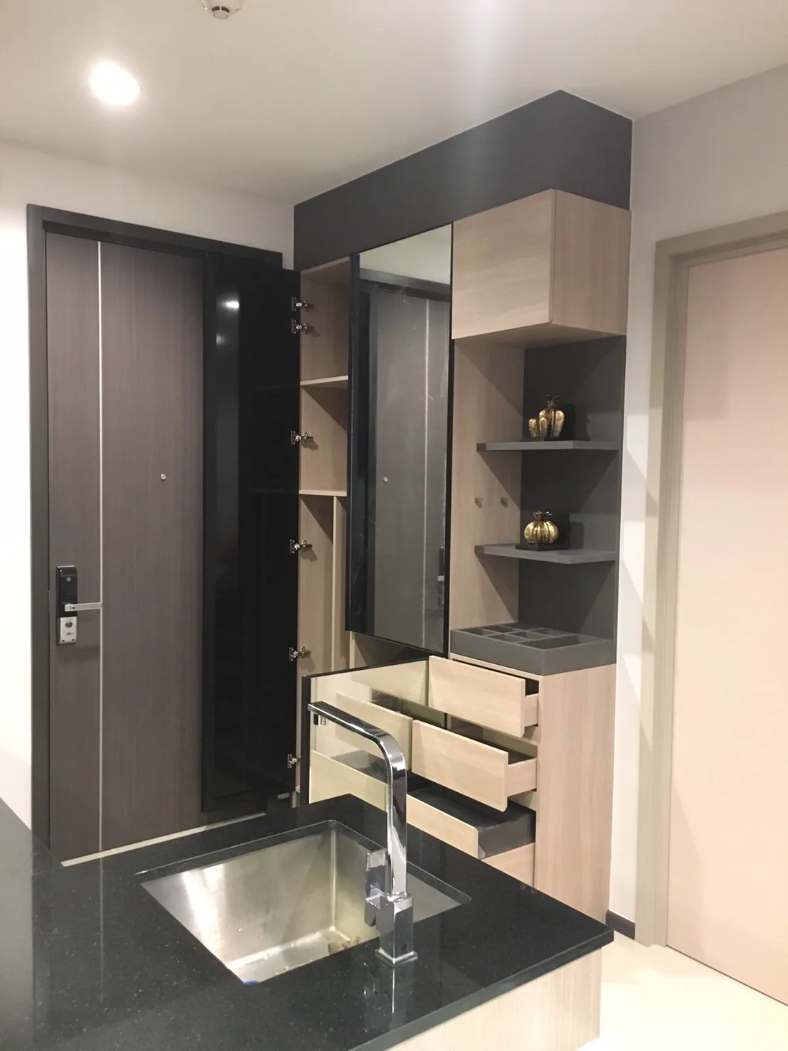 Property photos for The Line Asoke - Ratchada